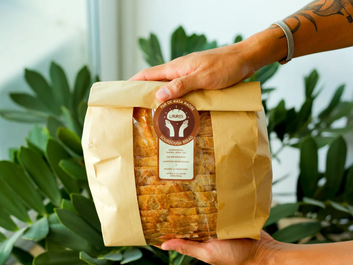 Pan de Masa Madre Artesanal — LaurosMx